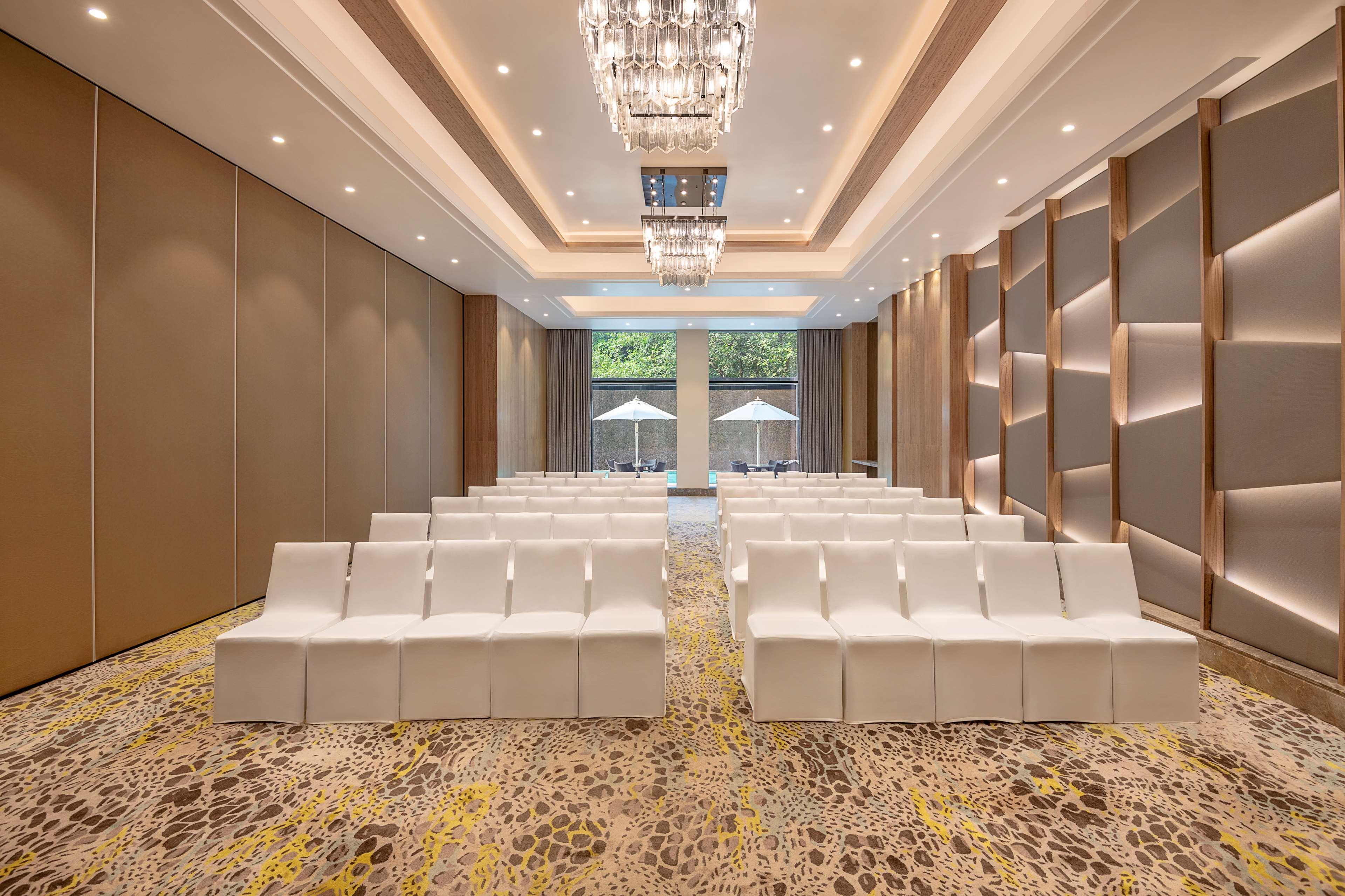 Radisson Mumbai Andheri Midc Eksteriør billede The ballroom